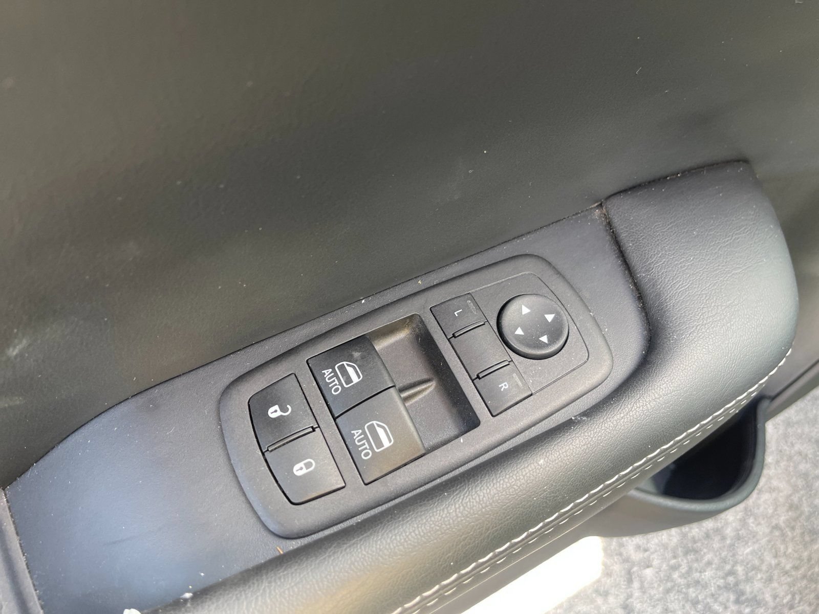 Used 2023 Dodge Challenger SRT Hellcat RWD image 13
