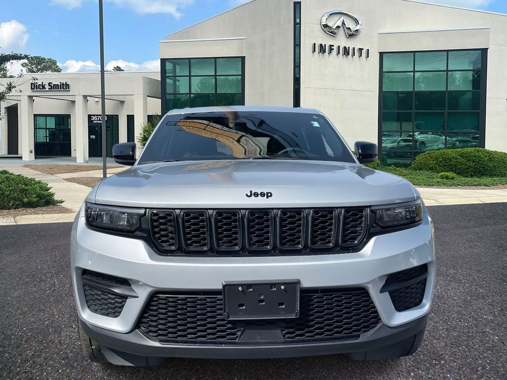 Used 2023 Jeep Grand Cherokee Altitude video 2