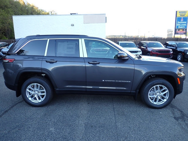 New 2025 Jeep Grand Cherokee Laredo X AWD/4WD image 8