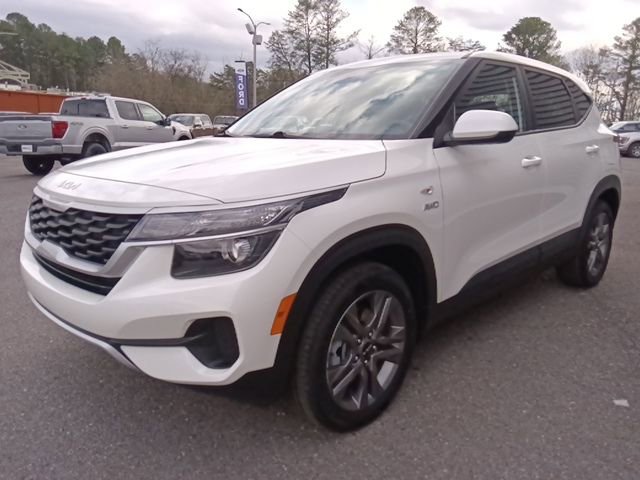 Used 2023 Kia Seltos LX image 7