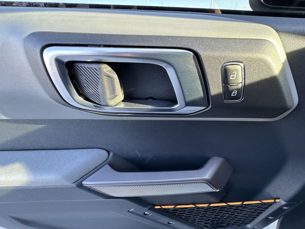 Used 2023 Ford Bronco Badlands image 15