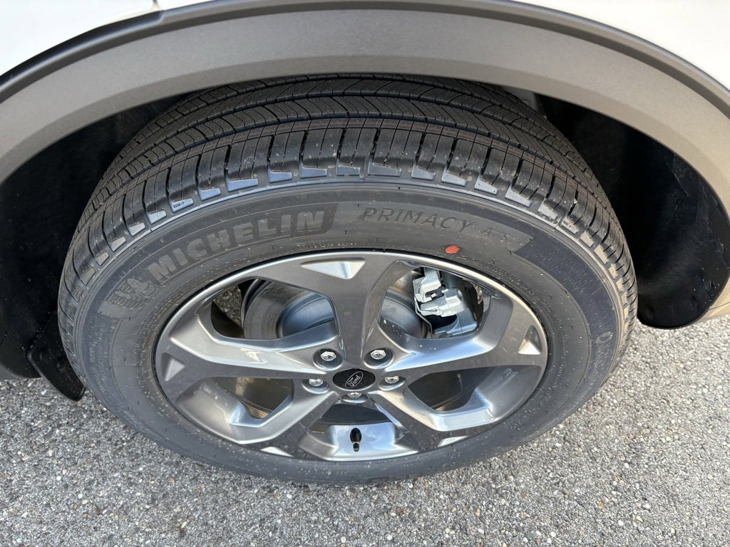New 2026 Ford Escape ST-Line w/ Cold Weather Package image 14