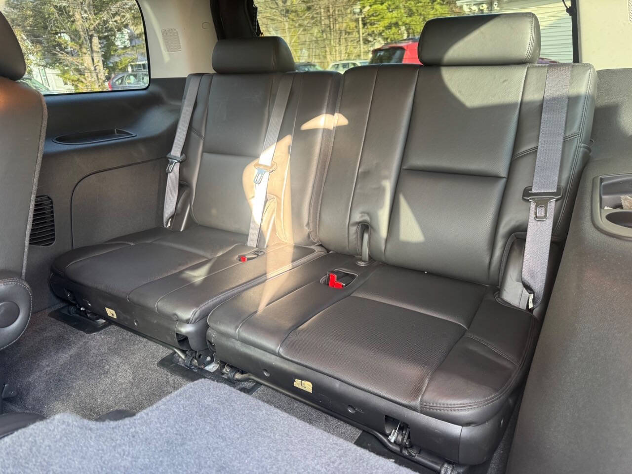 Used 2010 Cadillac Escalade 2WD image 19