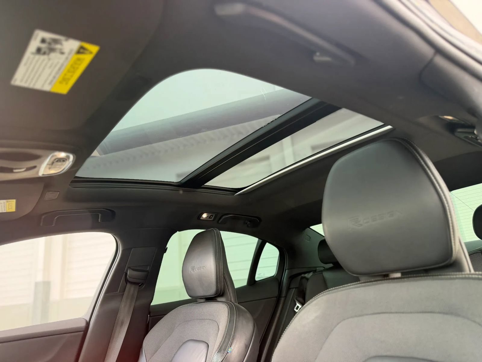Used 2019 Volvo S60 T5 R-Design FWD image 30