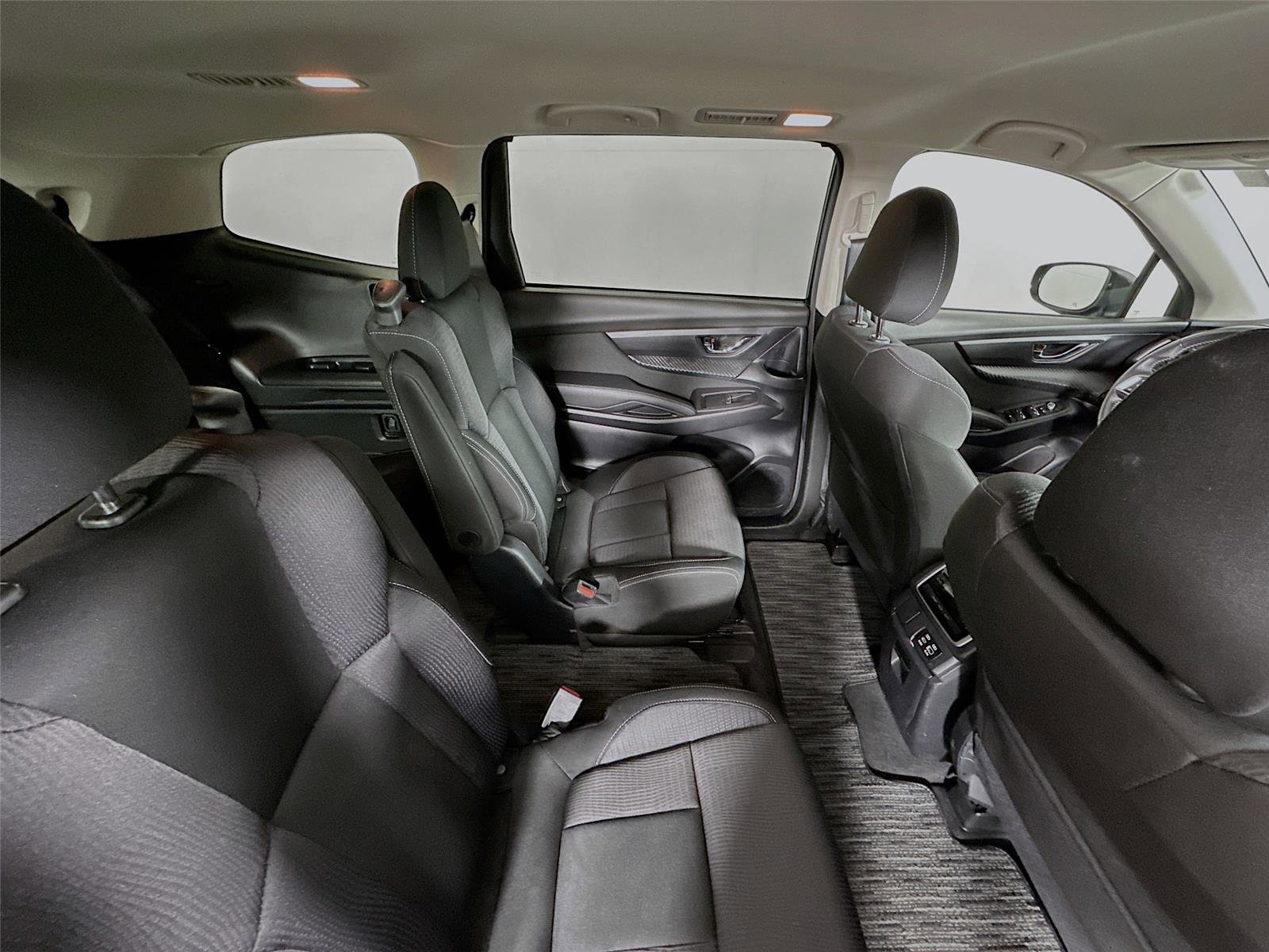 Used 2024 Subaru Ascent Premium w/ Convenience Package image 27