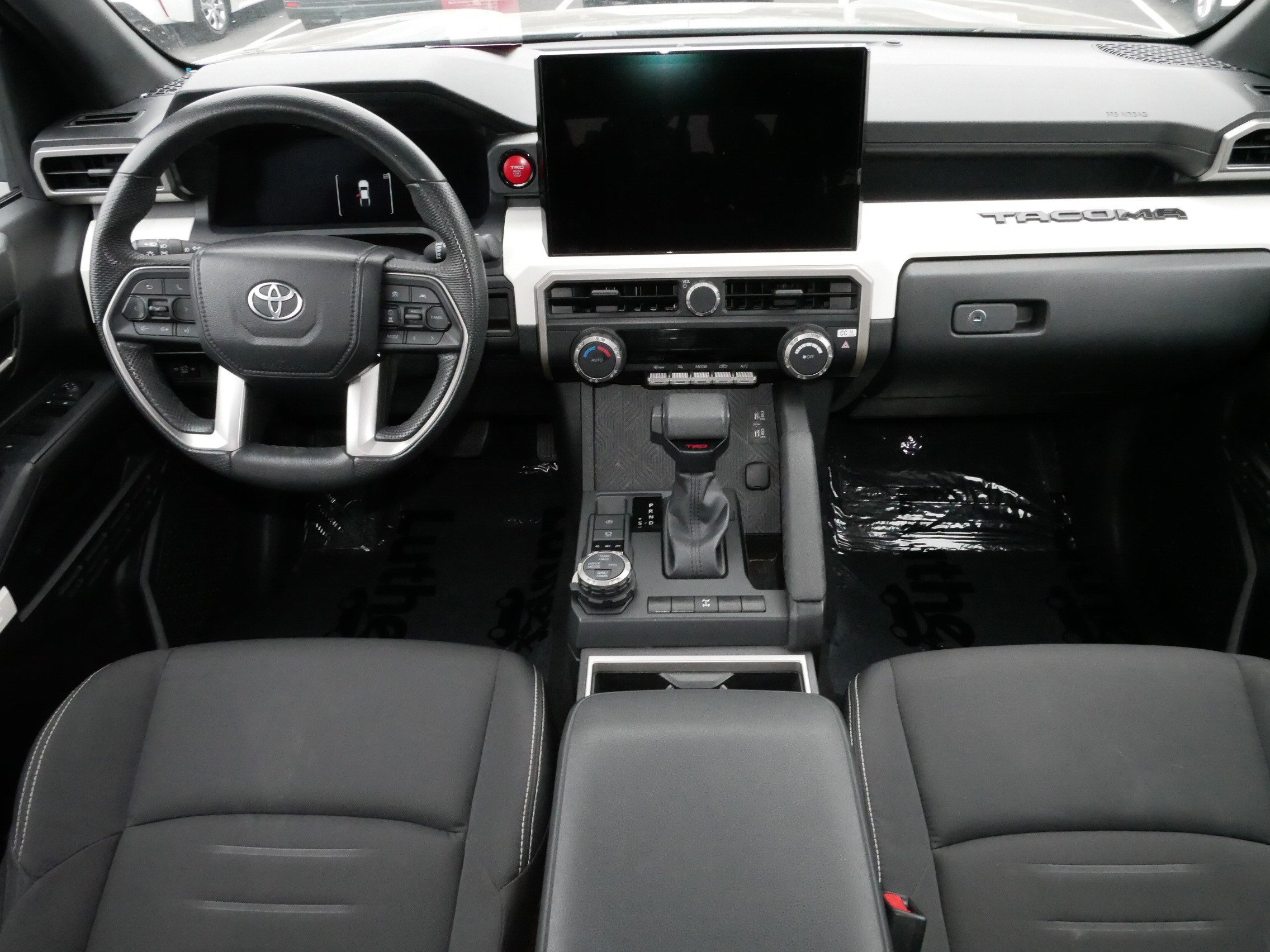 Used 2024 Toyota Tacoma TRD Off-Road image 11