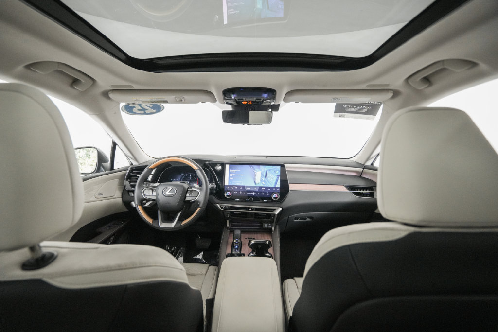 Certified 2025 Lexus RX 350 AWD w/ Convenience Package image 15