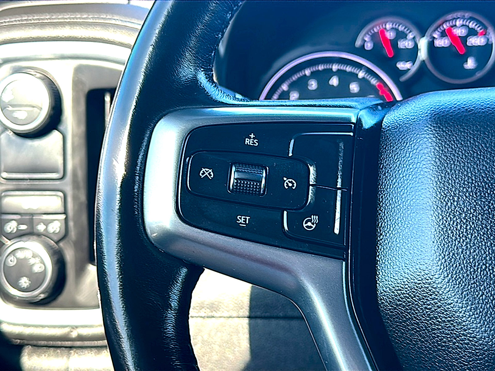 Used 2019 Chevrolet Silverado 1500 LT w/ Texas Edition RWD image 29