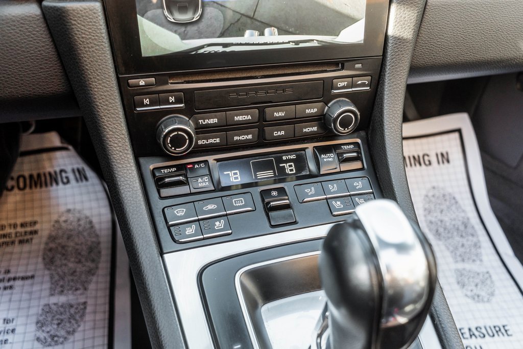 Used 2018 Porsche 718 Boxster GTS image 22