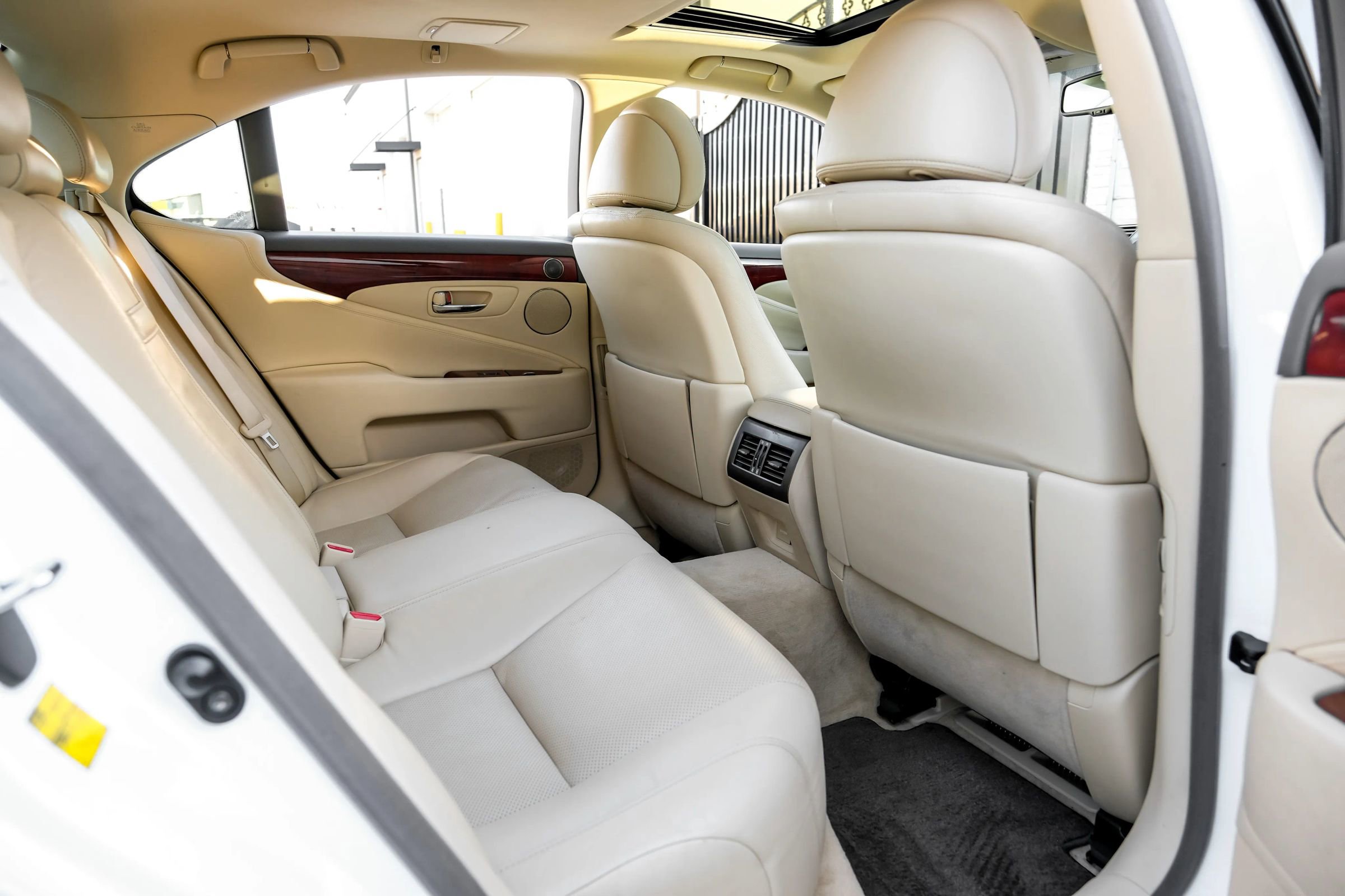 Used 2012 Lexus LS 460 image 36