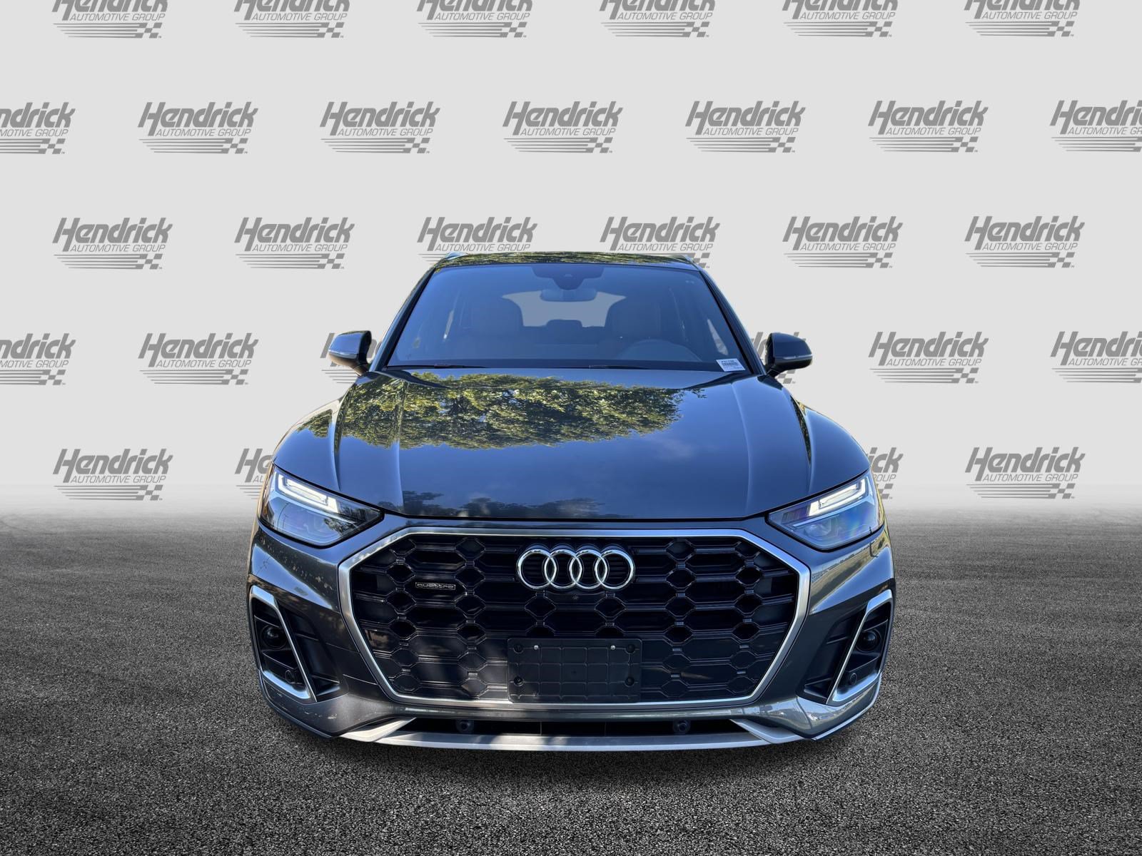 Certified 2024 Audi Q5 2.0T Premium Plus w/ Premium Plus Package AWD/4WD image 3
