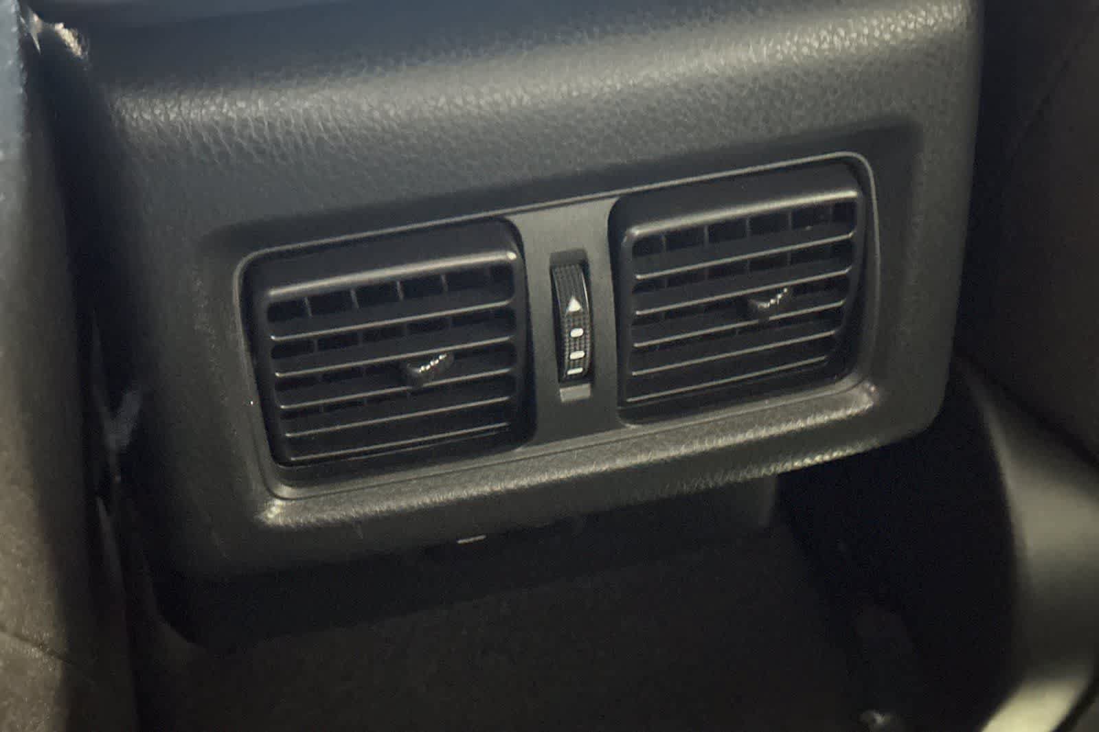 Used 2025 Toyota Camry LE FWD image 15