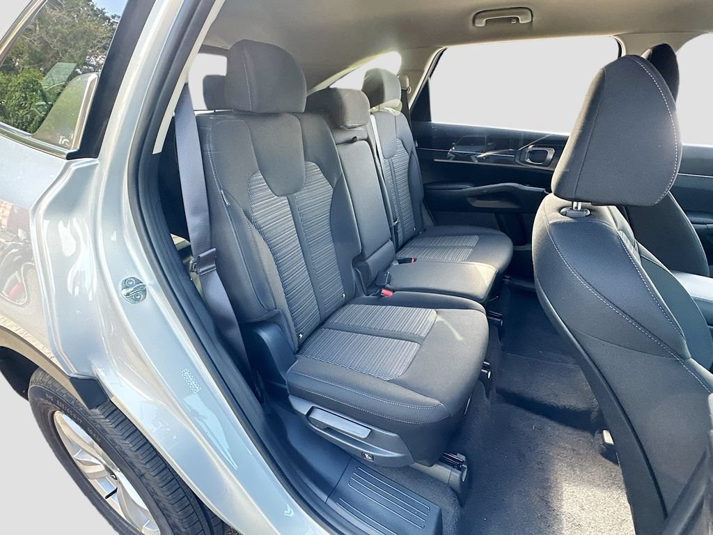 New 2026 Kia Sorento LX FWD image 25