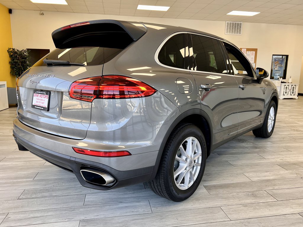 Used 2018 Porsche Cayenne image 6