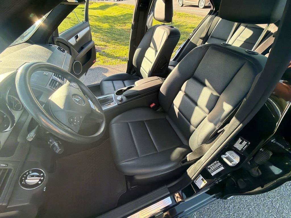 Used 2009 Mercedes-Benz C 300 4MATIC Sedan image 29