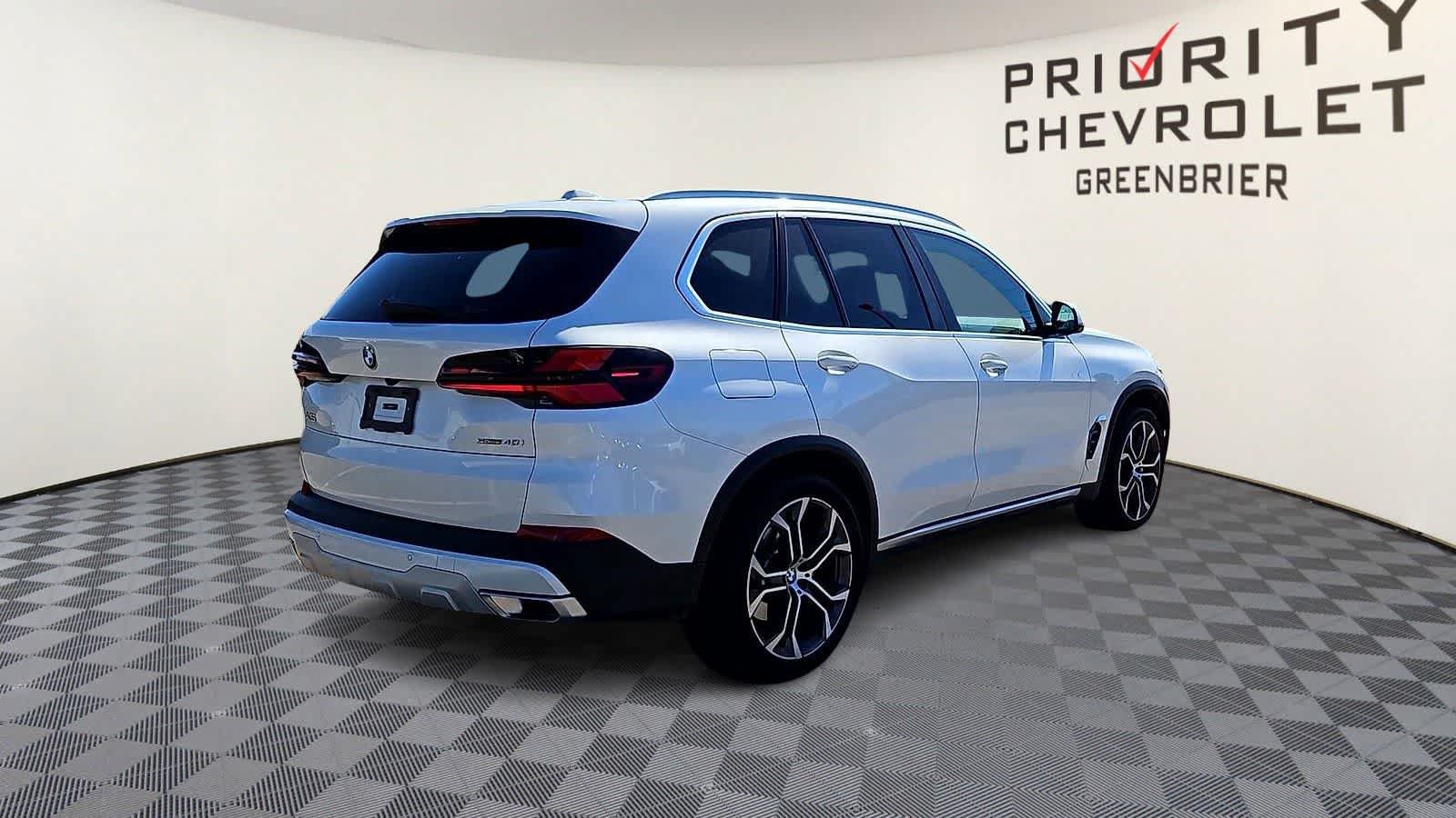 Used 2025 BMW X5 sDrive40i w/ Premium Package RWD image 8