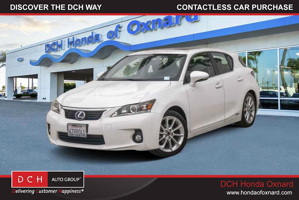 Used 2013 Lexus CT 200h w/ Premium Pkg w/Navigation FWD image 1