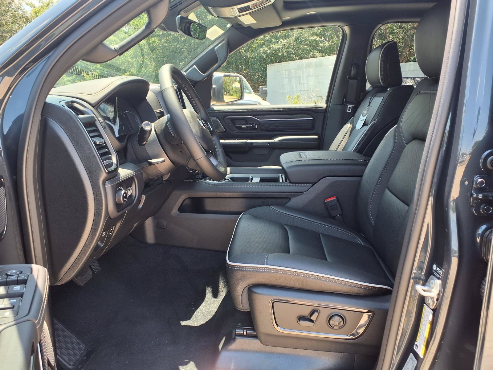 New 2026 RAM 1500 Limited AWD/4WD image 8