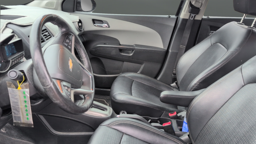 Used 2013 Chevrolet Sonic LTZ FWD image 10