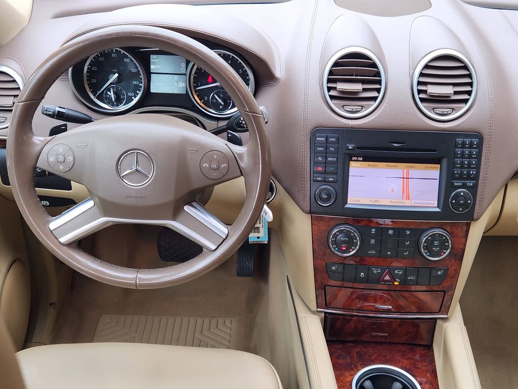 Used 2012 Mercedes-Benz GL 450 4MATIC image 25