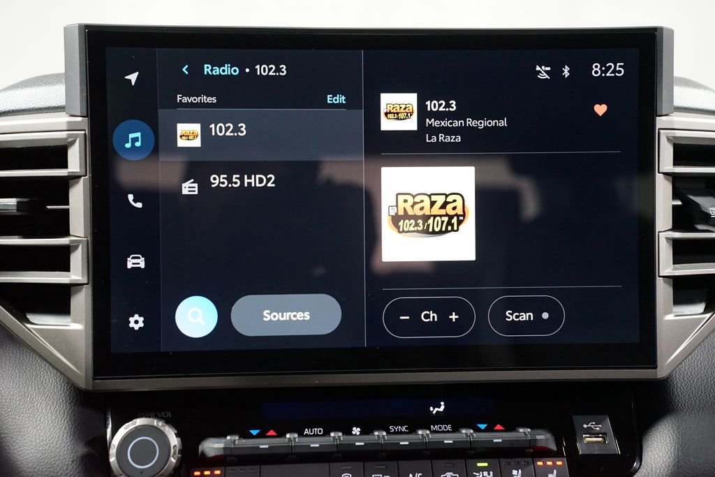 Used 2025 Toyota Tundra Limited image 19