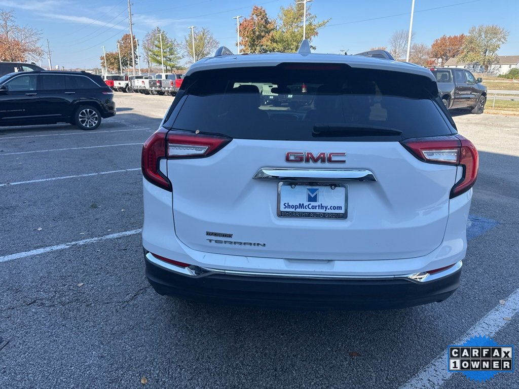 Used 2024 GMC Terrain SLT image 26