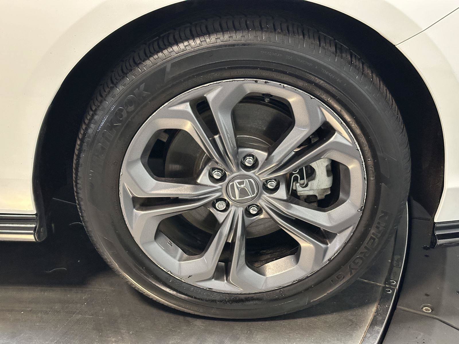 Used 2024 Honda Accord EX-L image 17