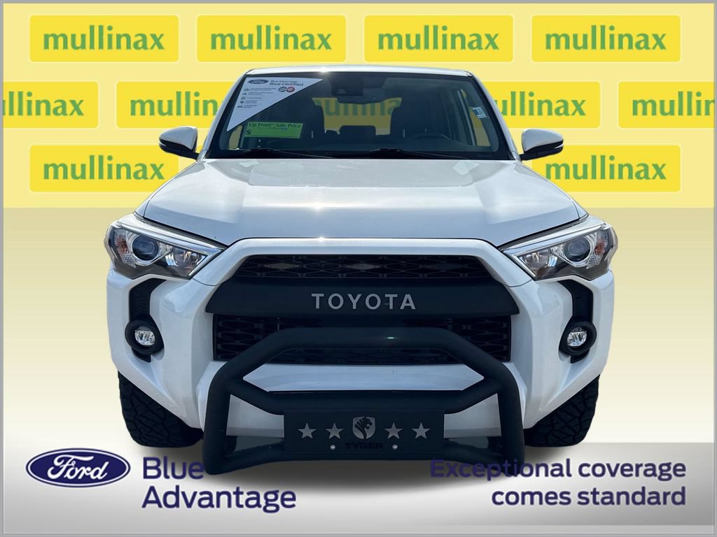Used 2022 Toyota 4Runner SR5 Premium w/ Moonroof Package RWD image 12
