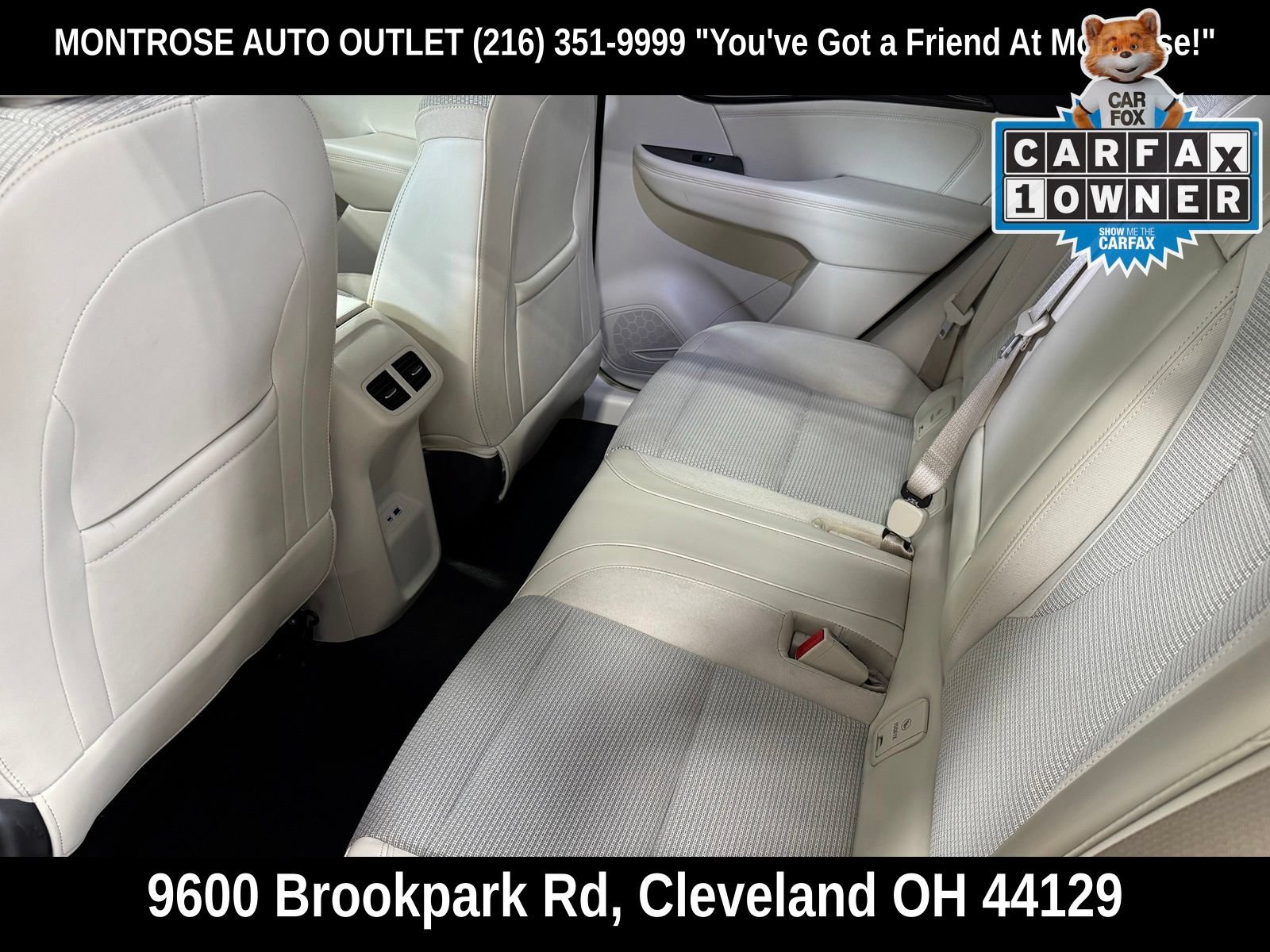 Used 2023 Buick Envision Preferred AWD/4WD image 39