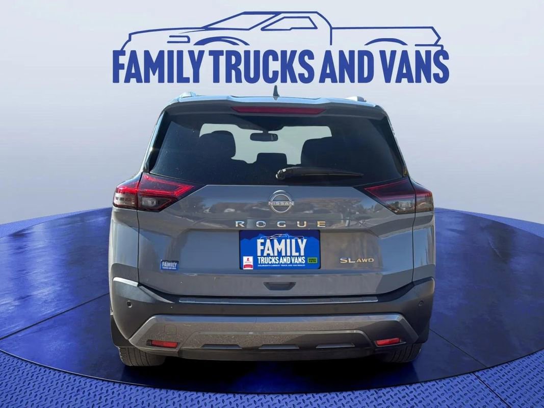 Used 2022 Nissan Rogue SL image 4