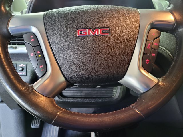 Used 2015 GMC Acadia SLE image 28