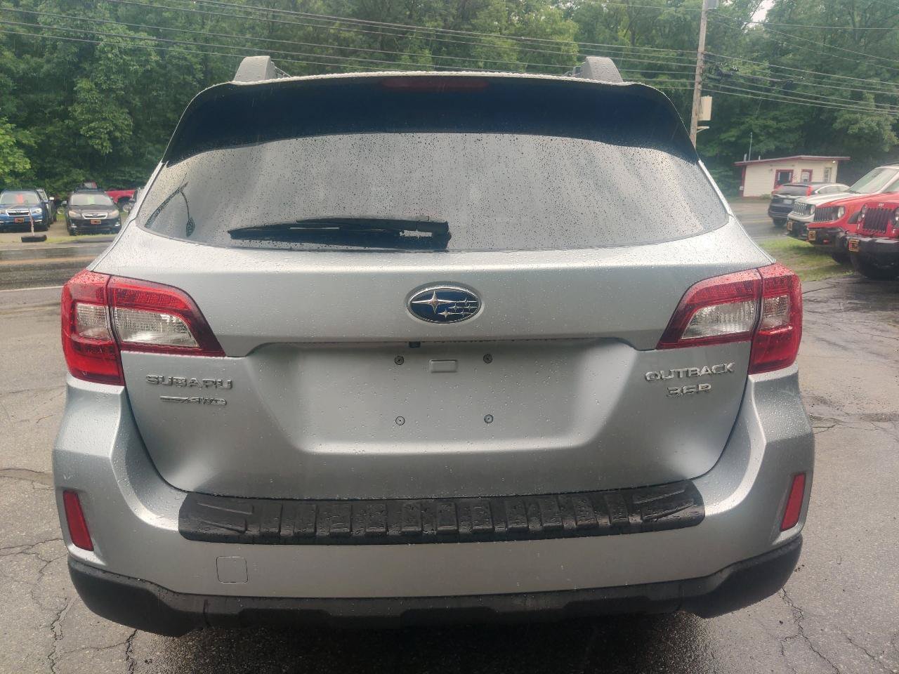 Used 2015 Subaru Outback 3.6R Limited AWD/4WD image 5