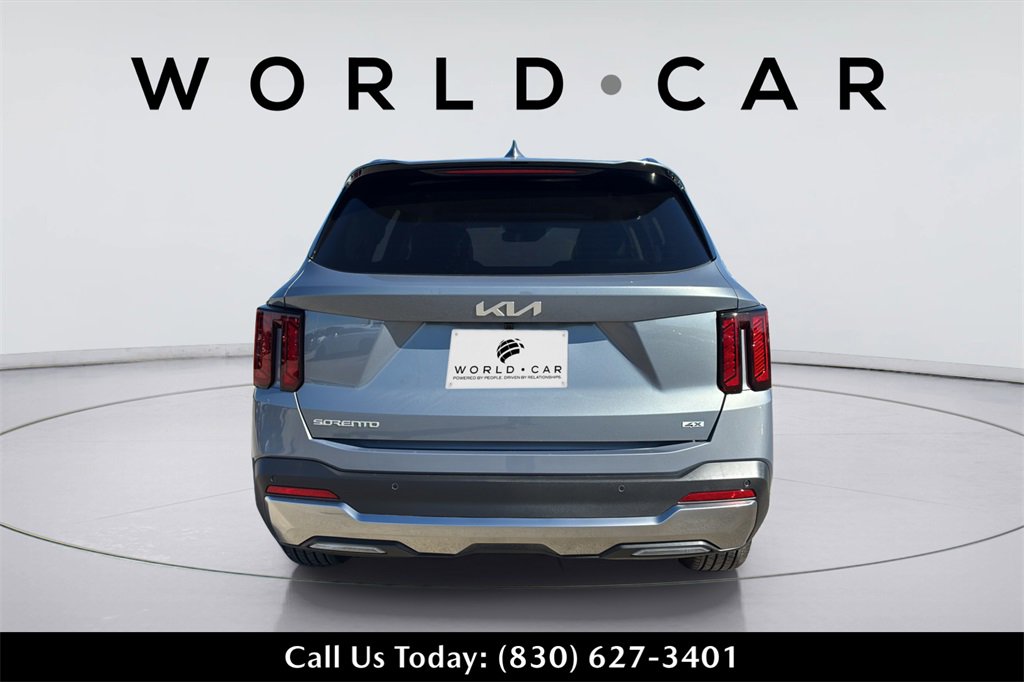 Used 2025 Kia Sorento EX image 14