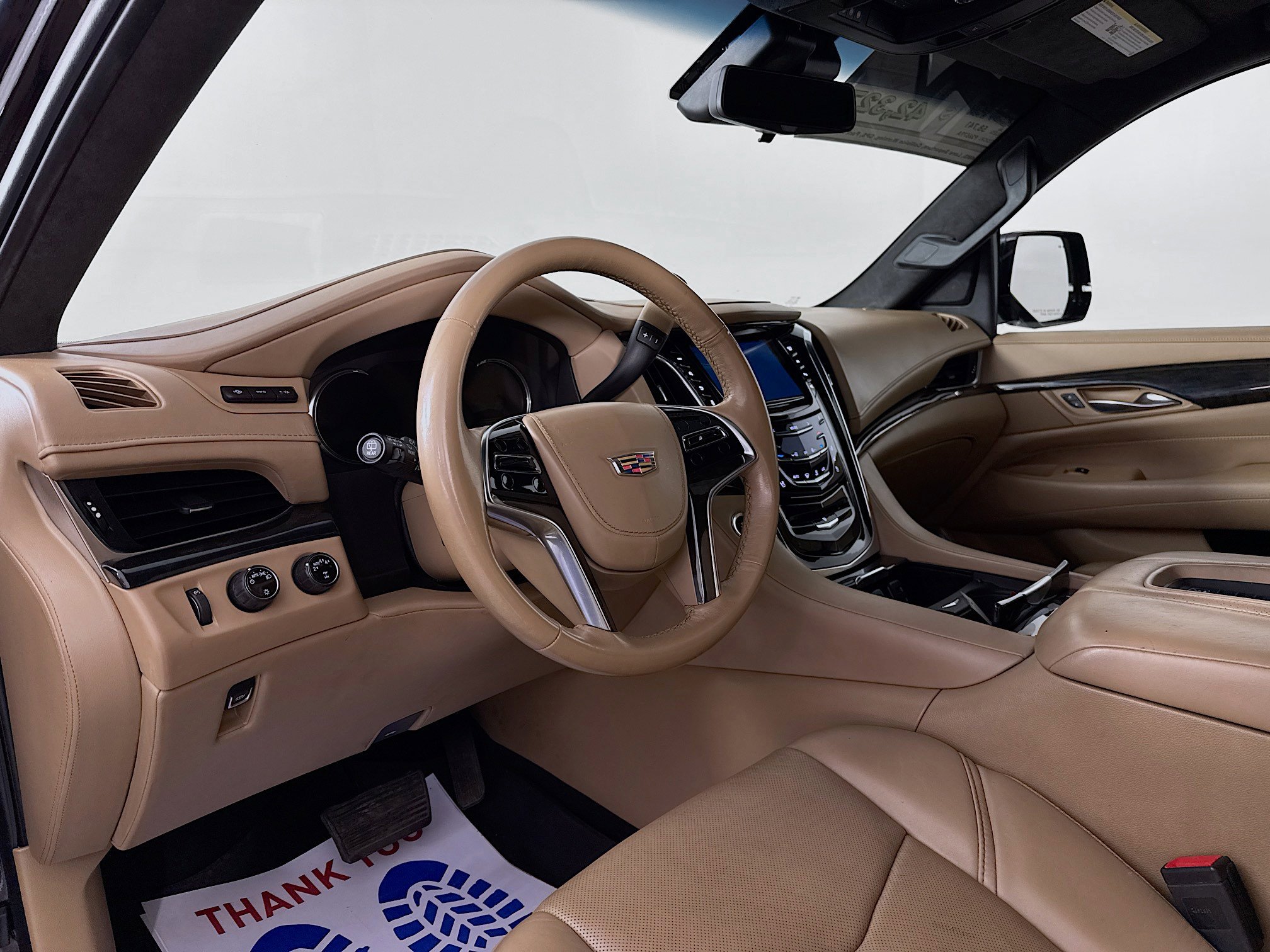 Used 2019 Cadillac Escalade ESV Platinum AWD/4WD image 9