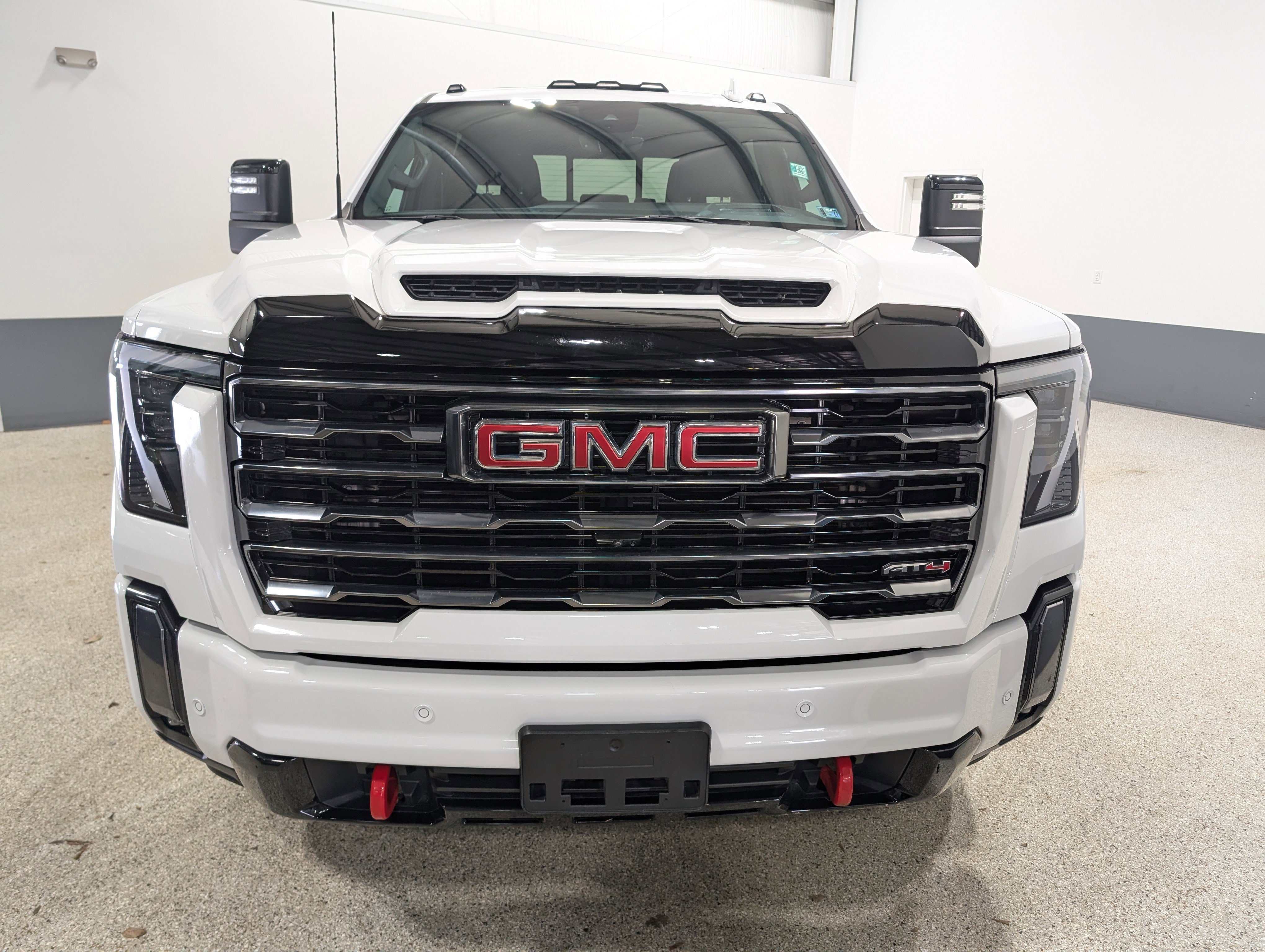 Used 2024 GMC Sierra 3500 AT4 w/ AT4 Premium Plus Package AWD/4WD image 7