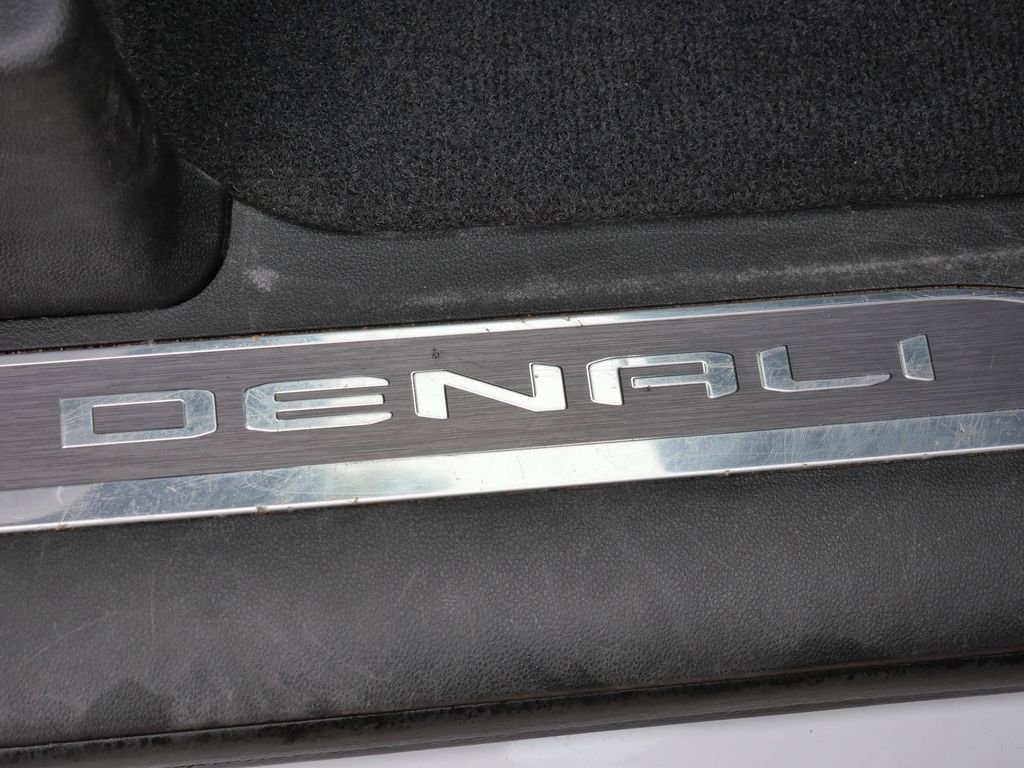 Used 2020 GMC Sierra 1500 Denali w/ Denali Ultimate Package image 17