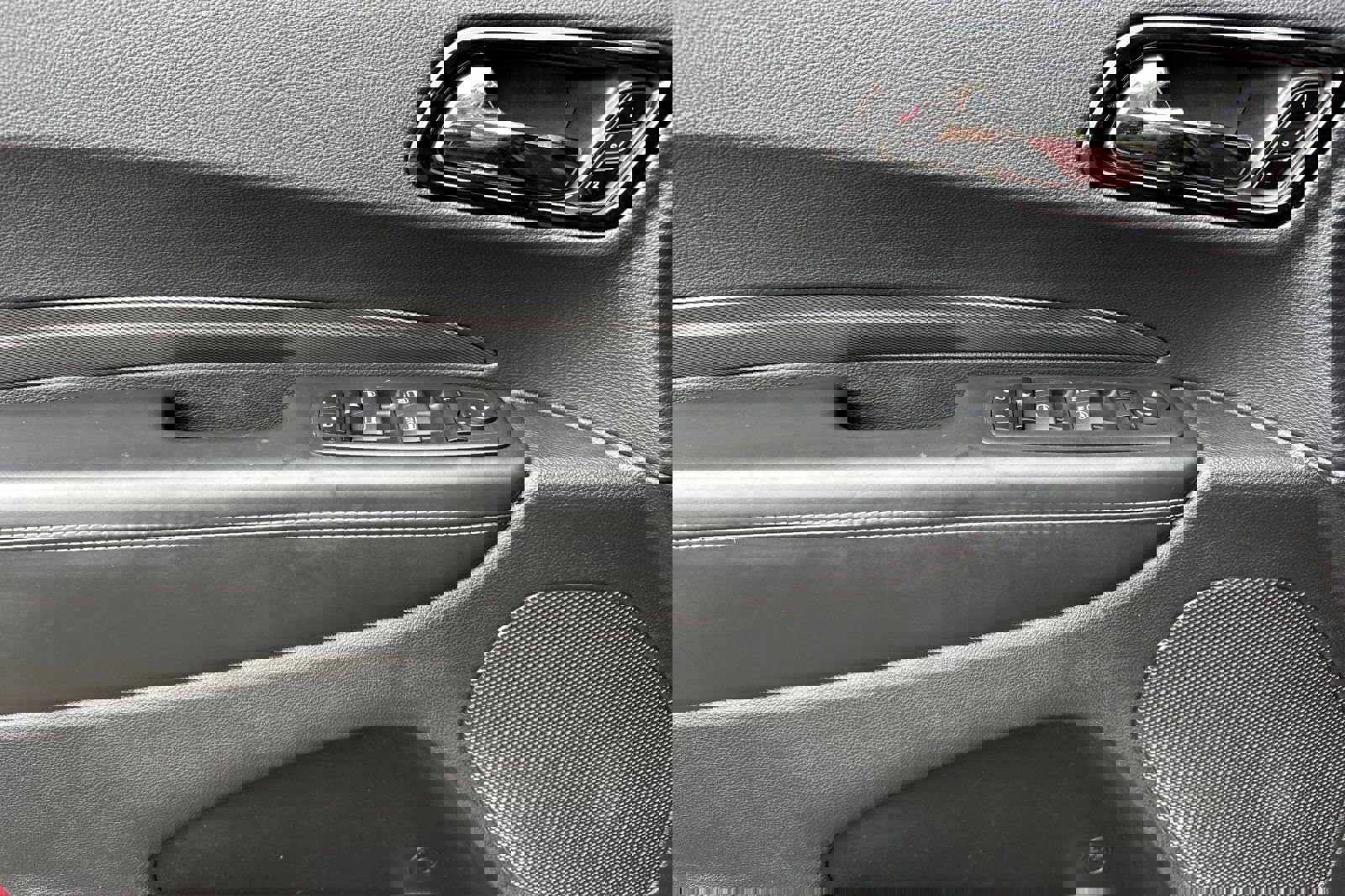 Used 2023 Dodge Durango SRT image 11