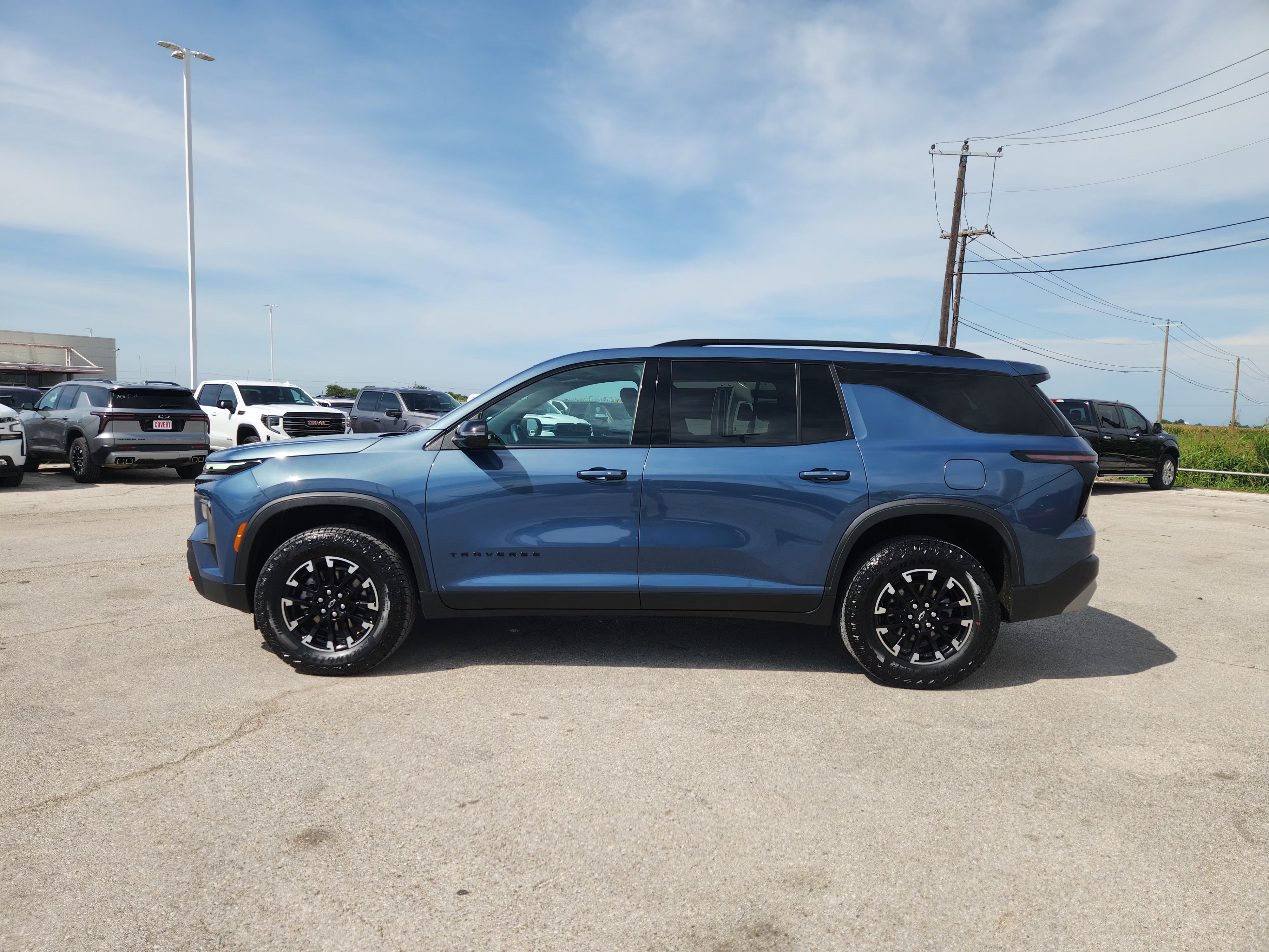 Used 2025 Chevrolet Traverse Z71 AWD/4WD image 4