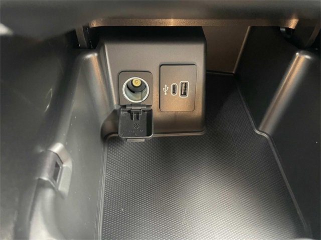 New 2025 Ford Explorer Active w/ Active Comfort Package image 7