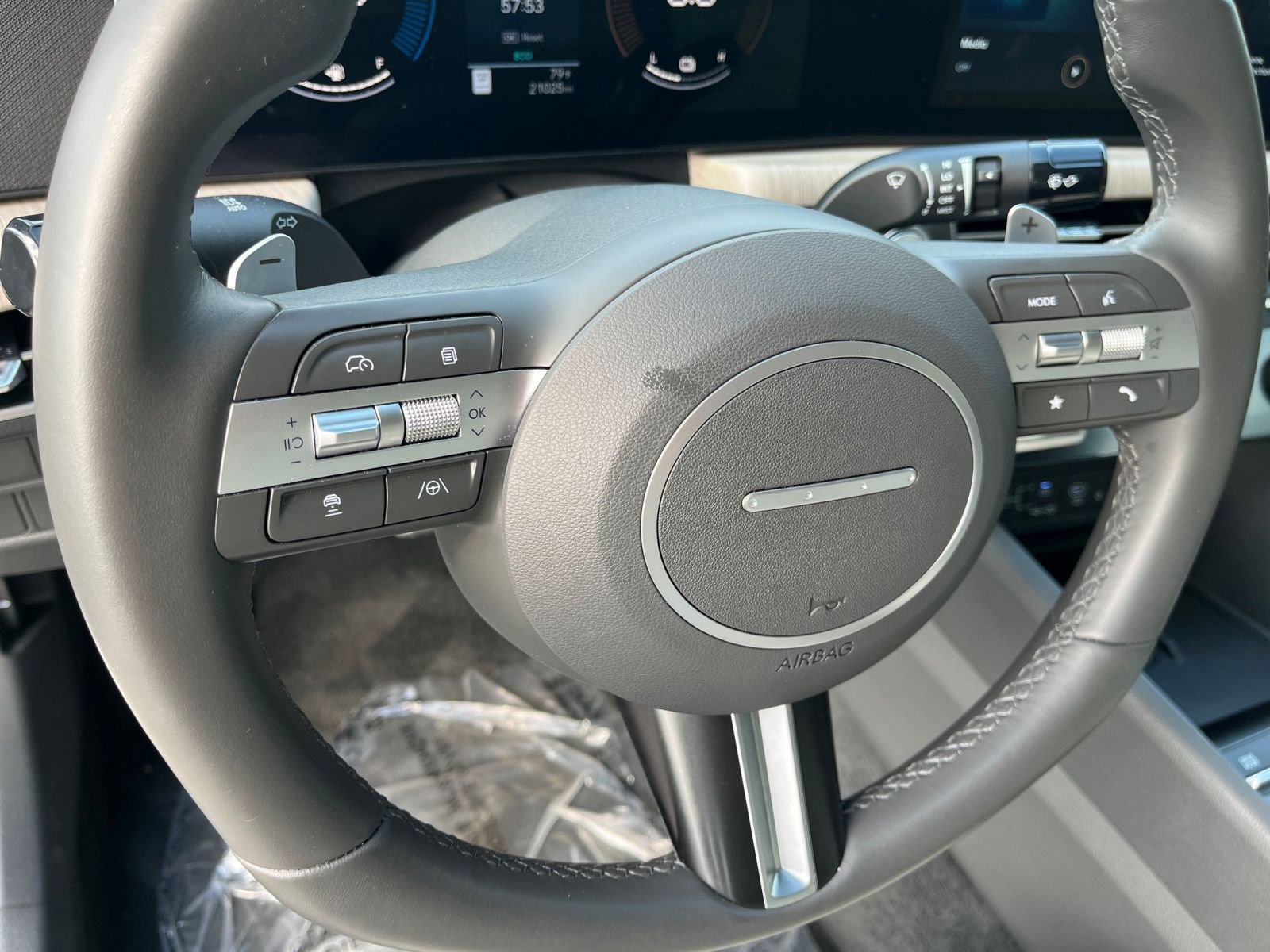 Used 2025 Hyundai Sonata SEL FWD image 25