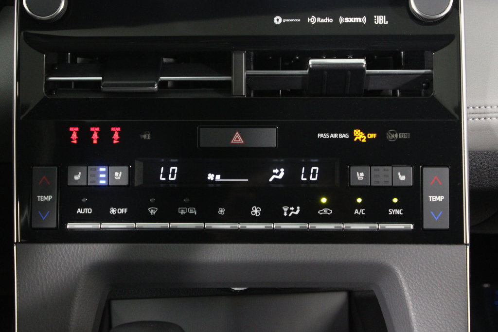 Used 2022 Toyota Avalon Limited w/ Advanced Safety Package FWD image 22