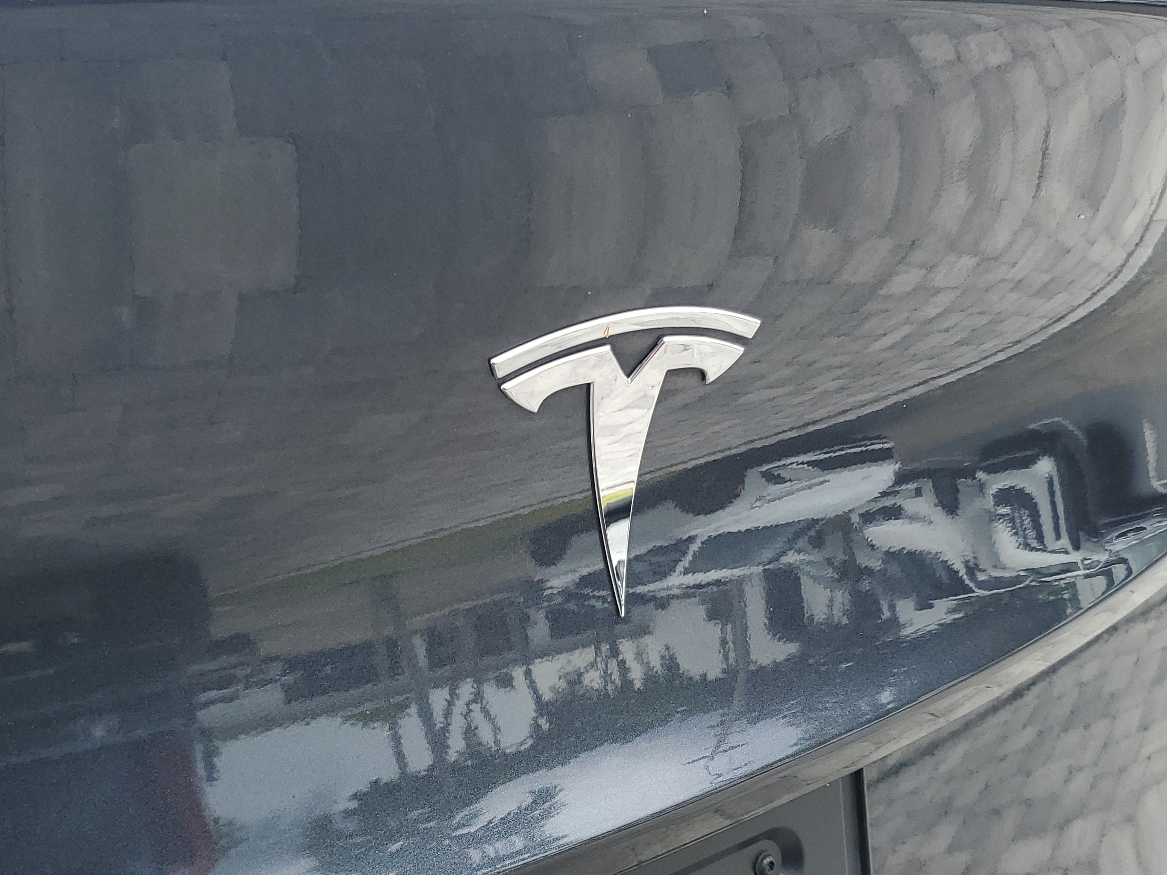 Used 2024 Tesla Model Y Long Range RWD image 8