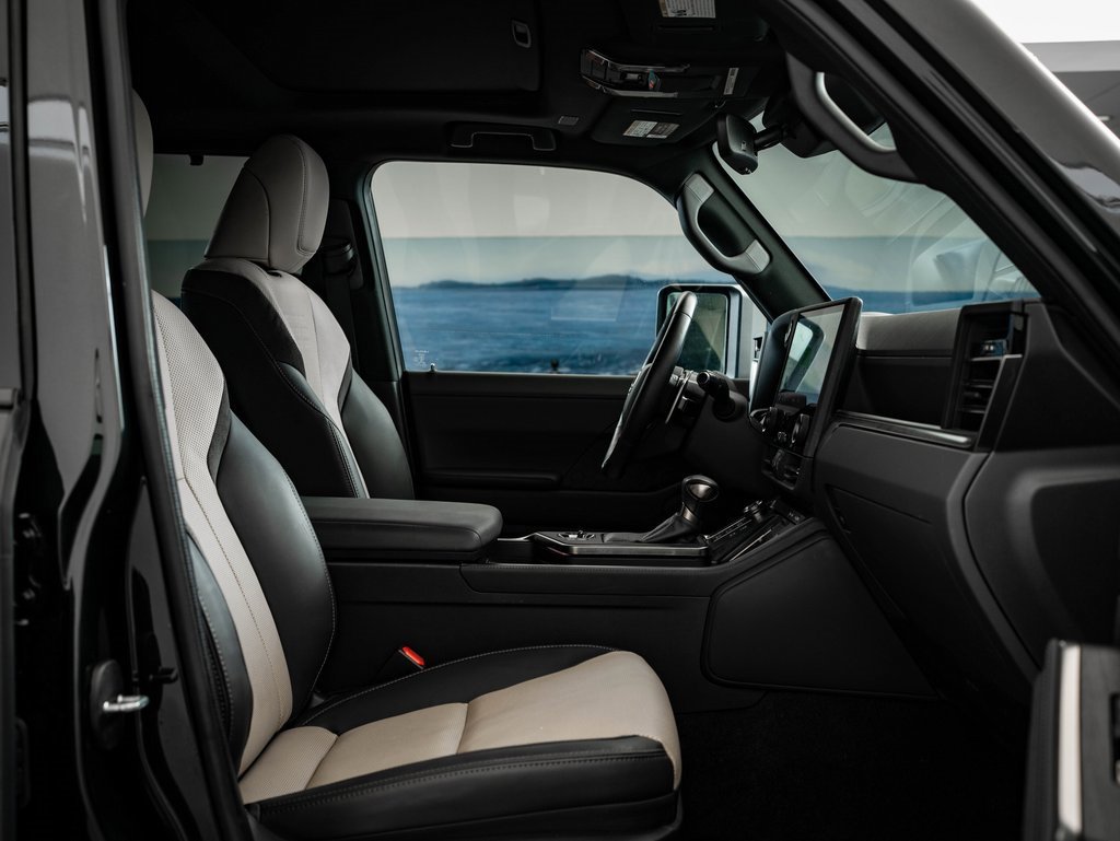 Used 2024 Lexus GX 550 image 24