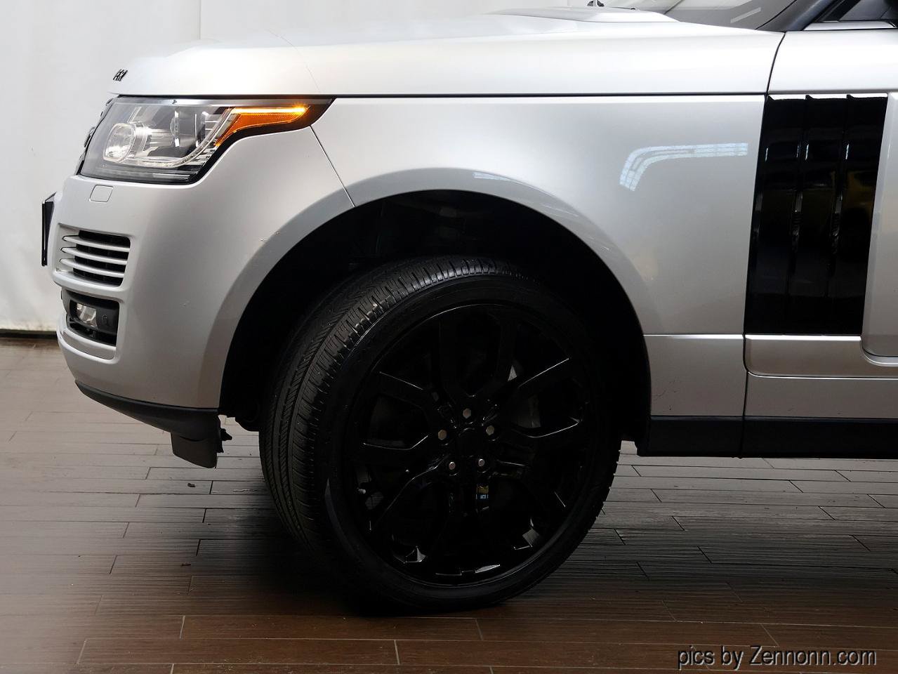Used 2016 Land Rover Range Rover Supercharged AWD/4WD image 27