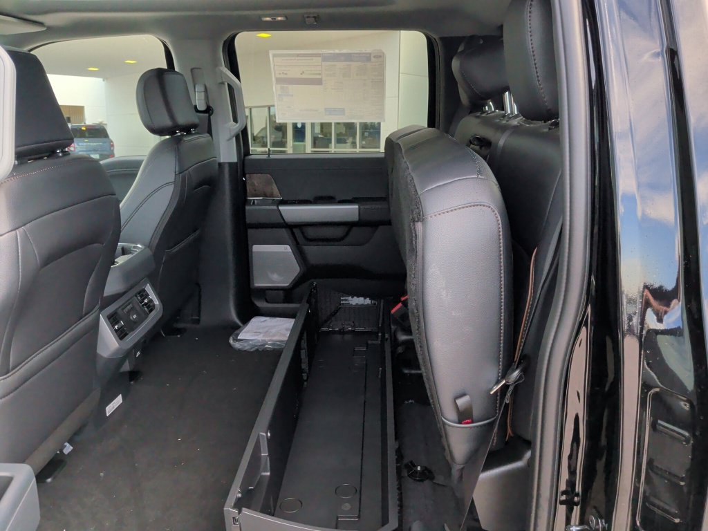 New 2027 Ford F350 Lariat w/ Black Appearance Package AWD/4WD image 44
