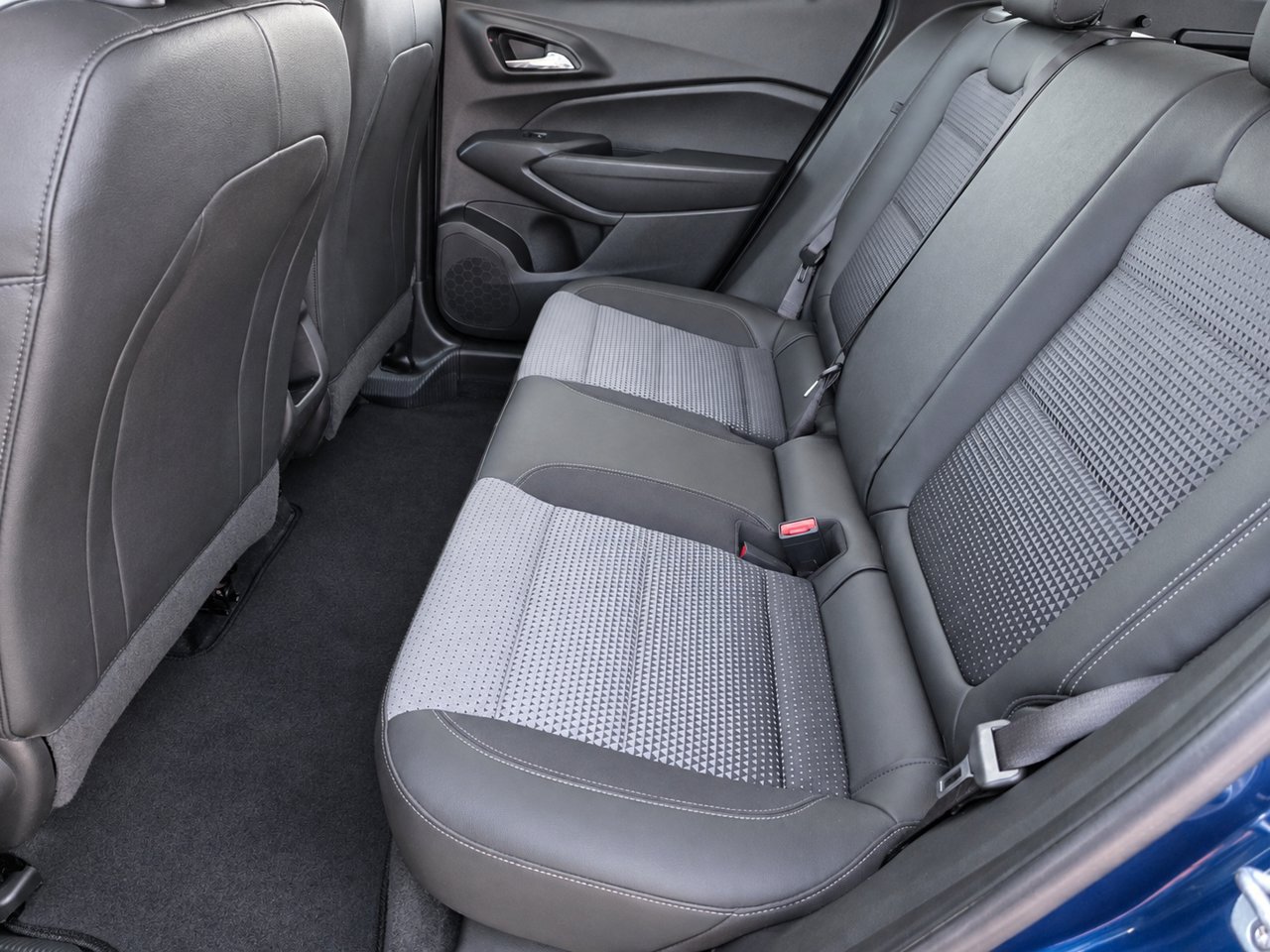 Certified 2024 Chevrolet Trax LT w/ Sunroof Package FWD image 23