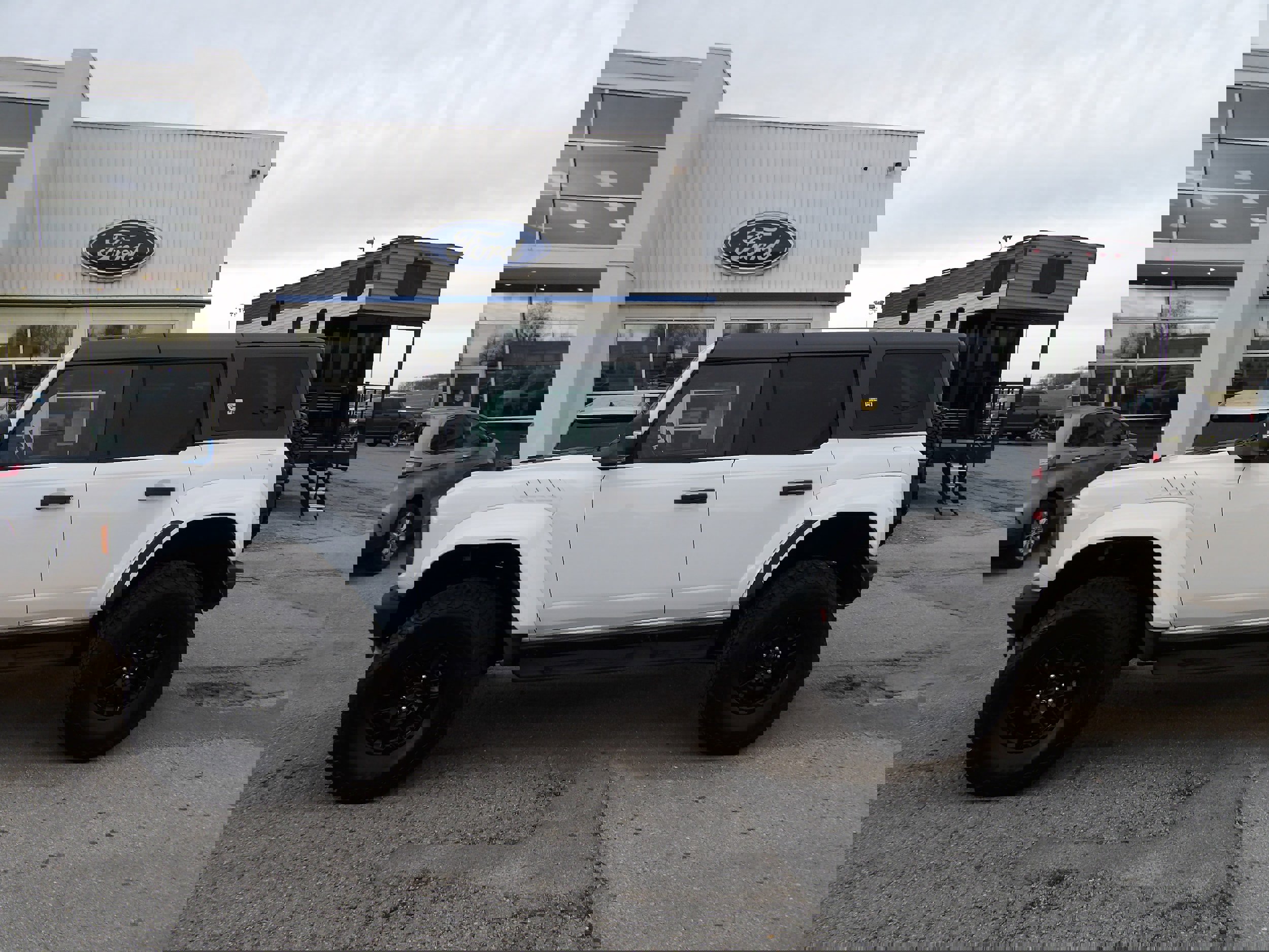 New 2024 Ford Bronco Raptor w/ Interior Carbon Fiber Pack 6