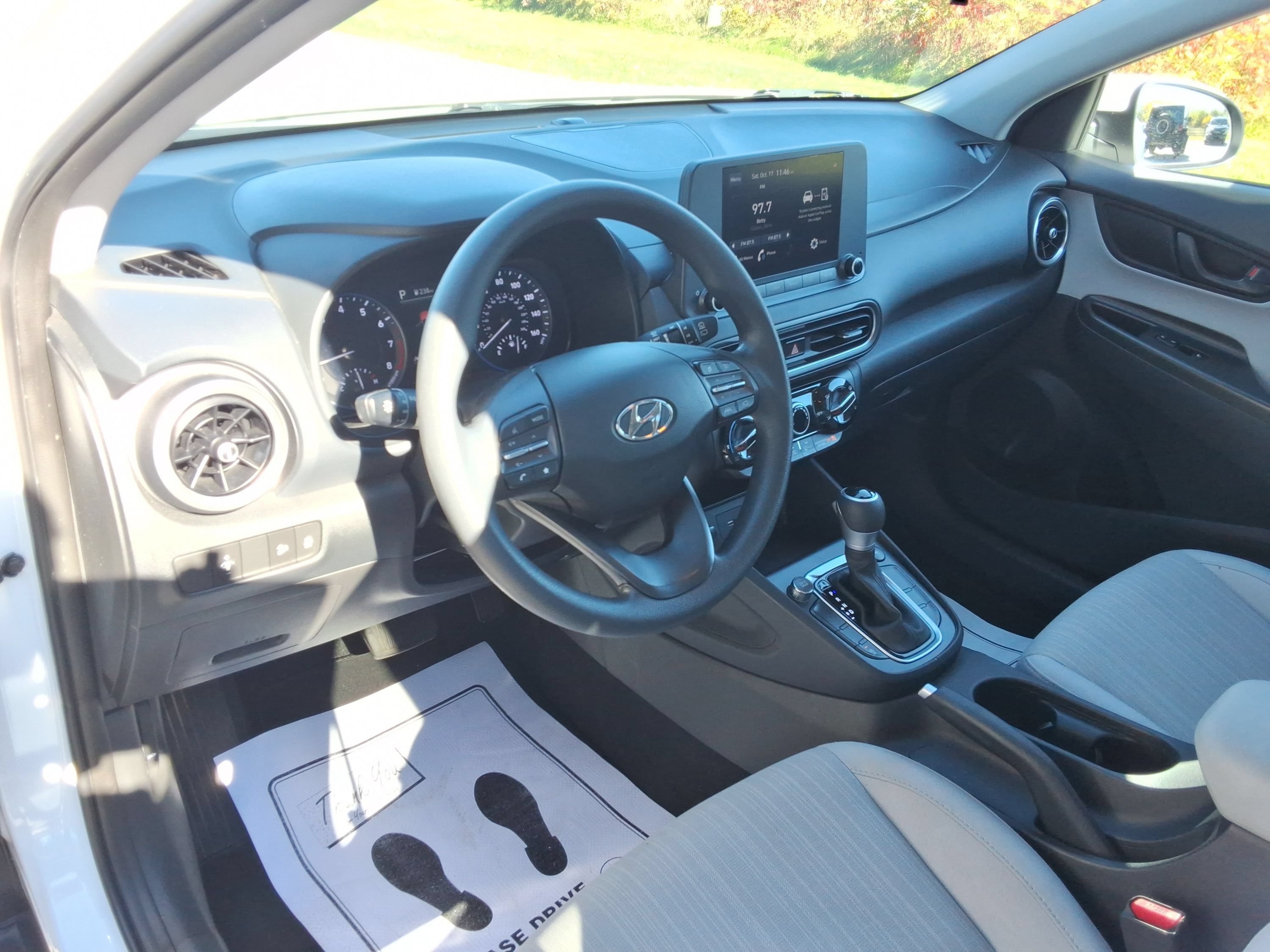 Used 2023 Hyundai Kona SEL AWD/4WD image 19