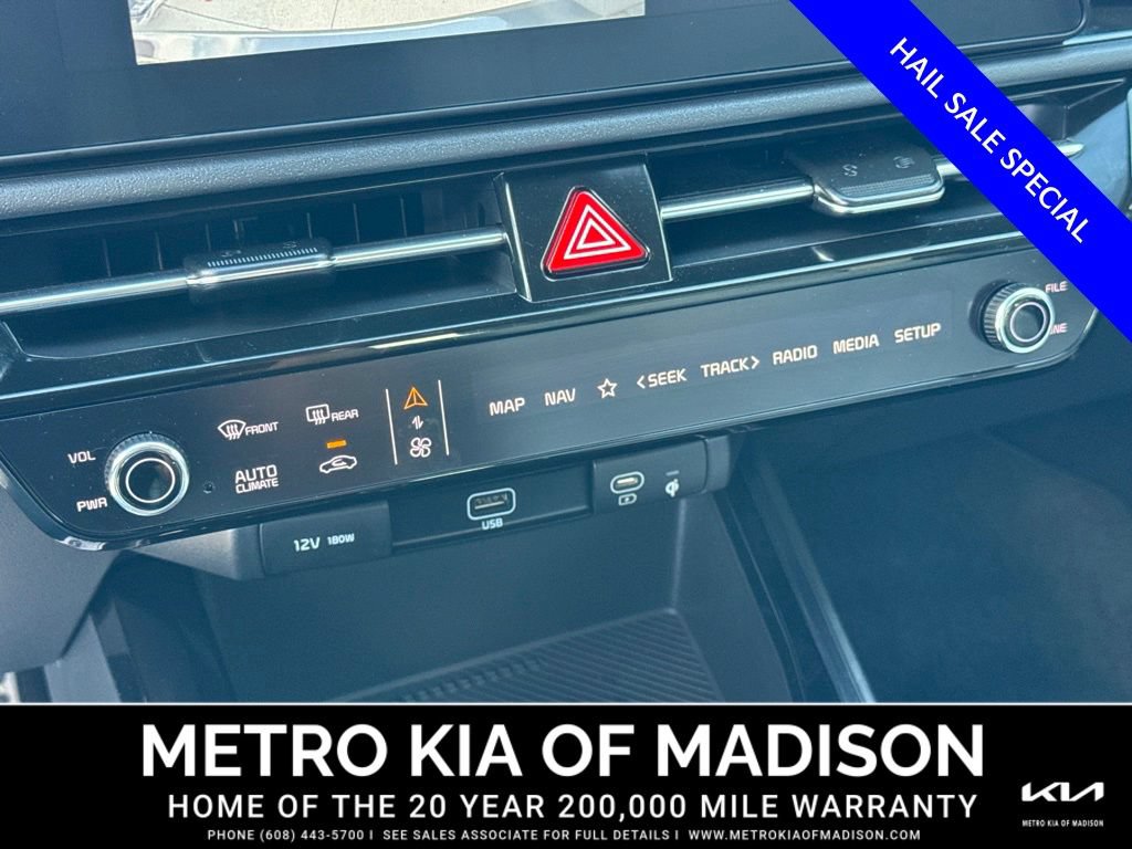 Used 2025 Kia Niro EX Touring FWD image 23