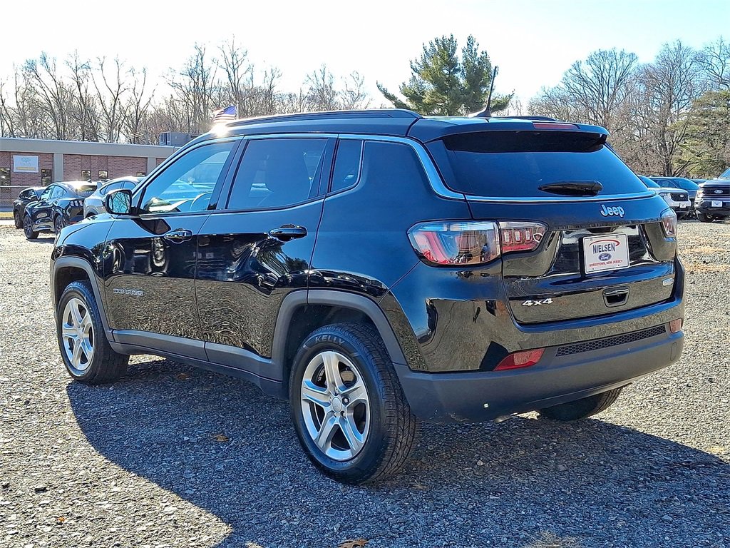 Used 2023 Jeep Compass Latitude image 21